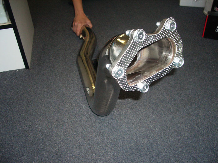 wrxdownpipe1.jpg